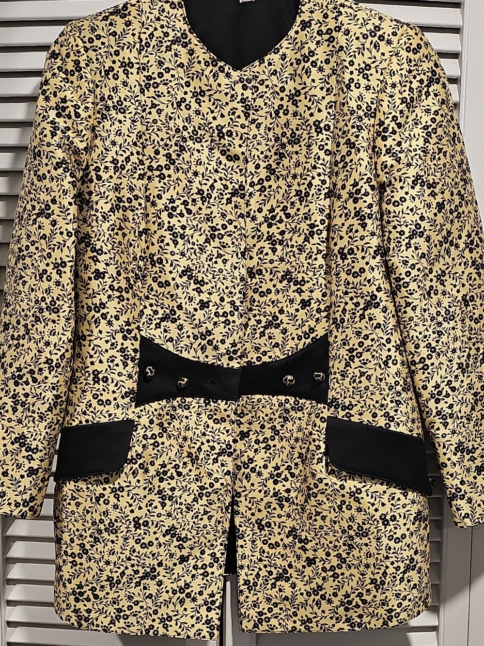Vintage Geoffrey Beene Floral Yellow and Black Jacket with Black Trim
